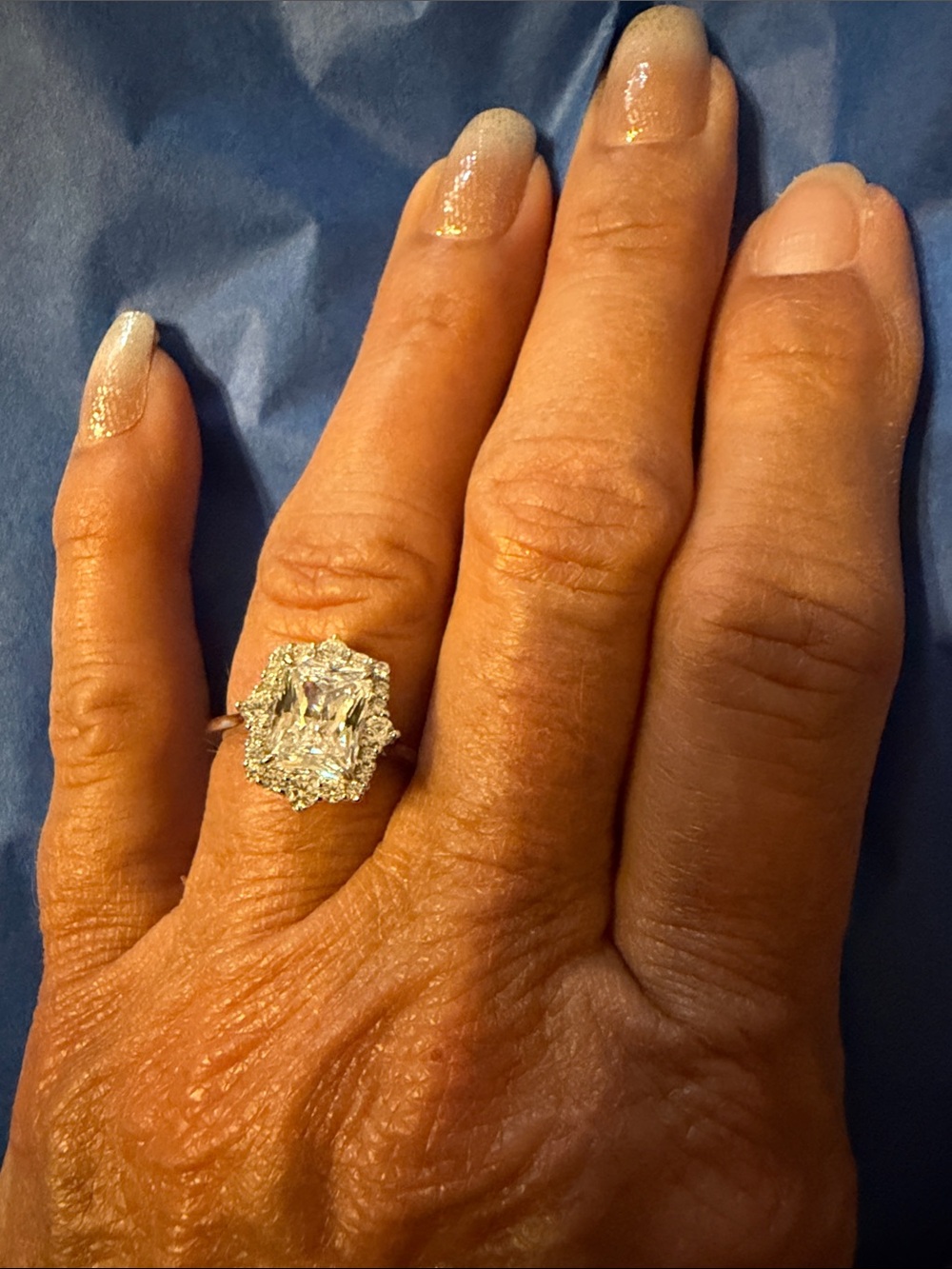 3ct solitaire w/moissanite
